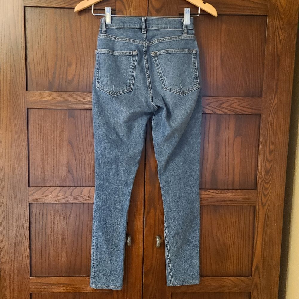 Reformation High and Skinny Jeans in Rhine Size 23 Short - Picture 11 of 12